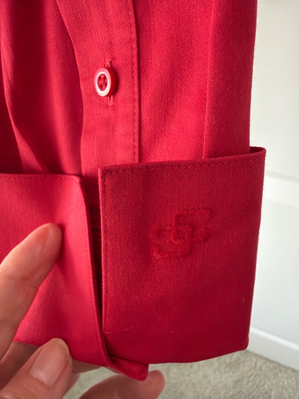 Chicos no iron chic stretch button down with status detail cuffs - Picture 4 of 4